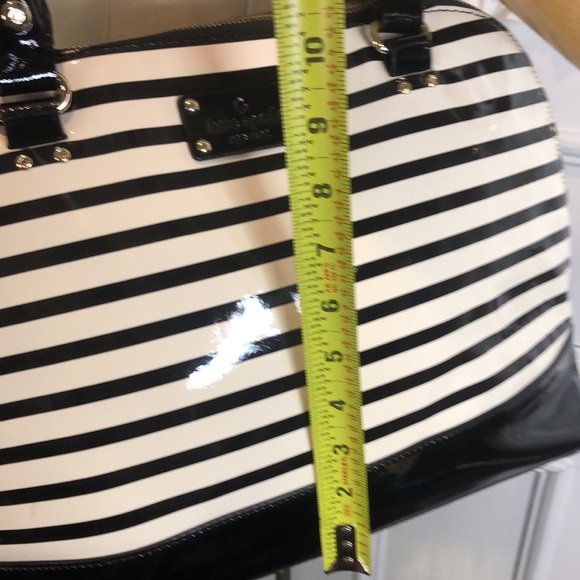 KATE SPADE Wellesley Rachelle Black White Stripe Patent Leather Ext Pocket Bag - Picture 14 of 17
